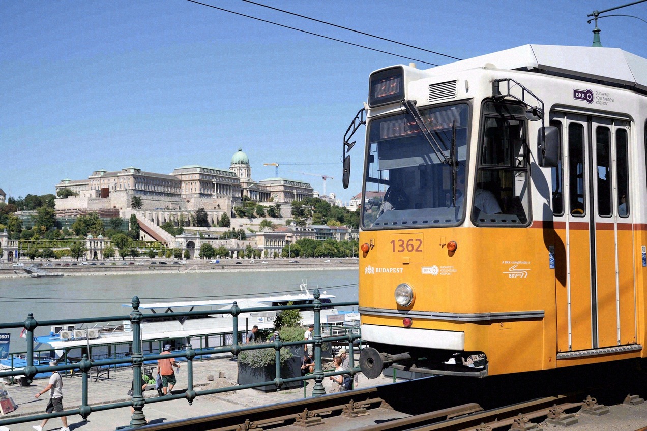 Historische Straßenbahn in Budapest